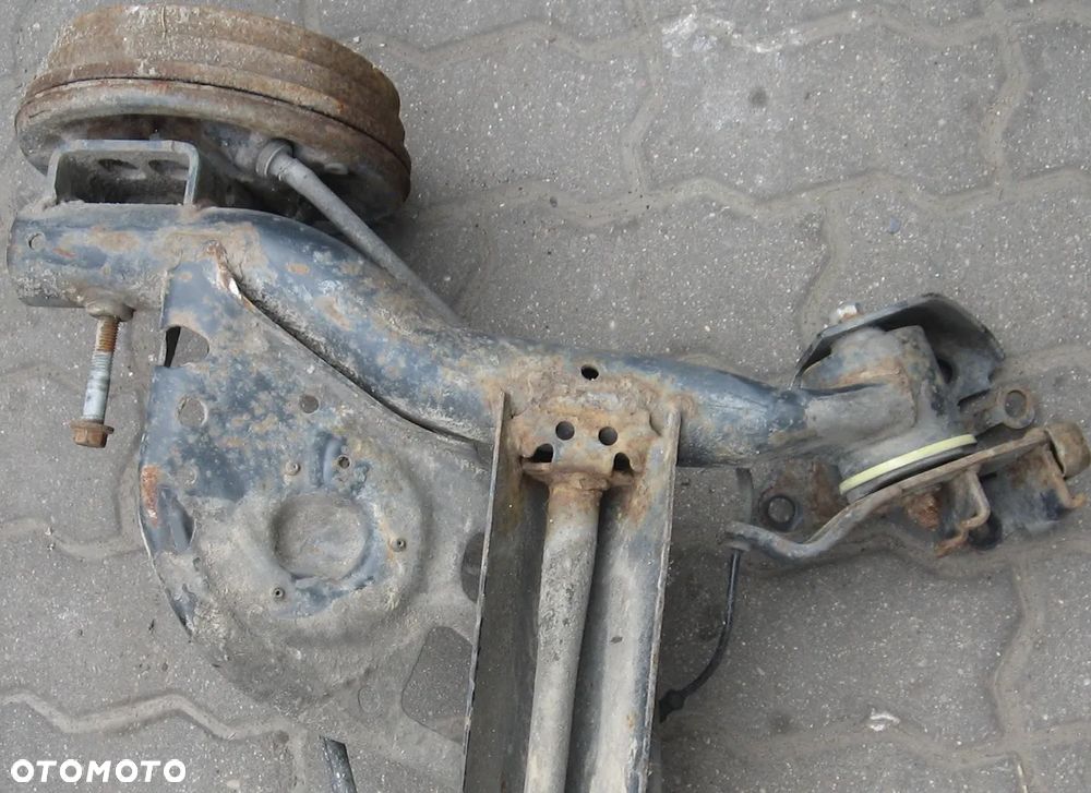 tylna belka sanki NISSAN NOTE E11 - 5