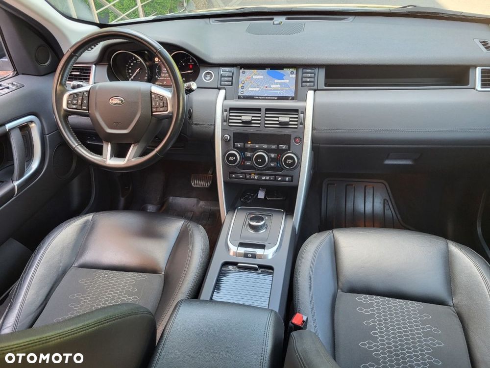 Land Rover Discovery Sport - 8