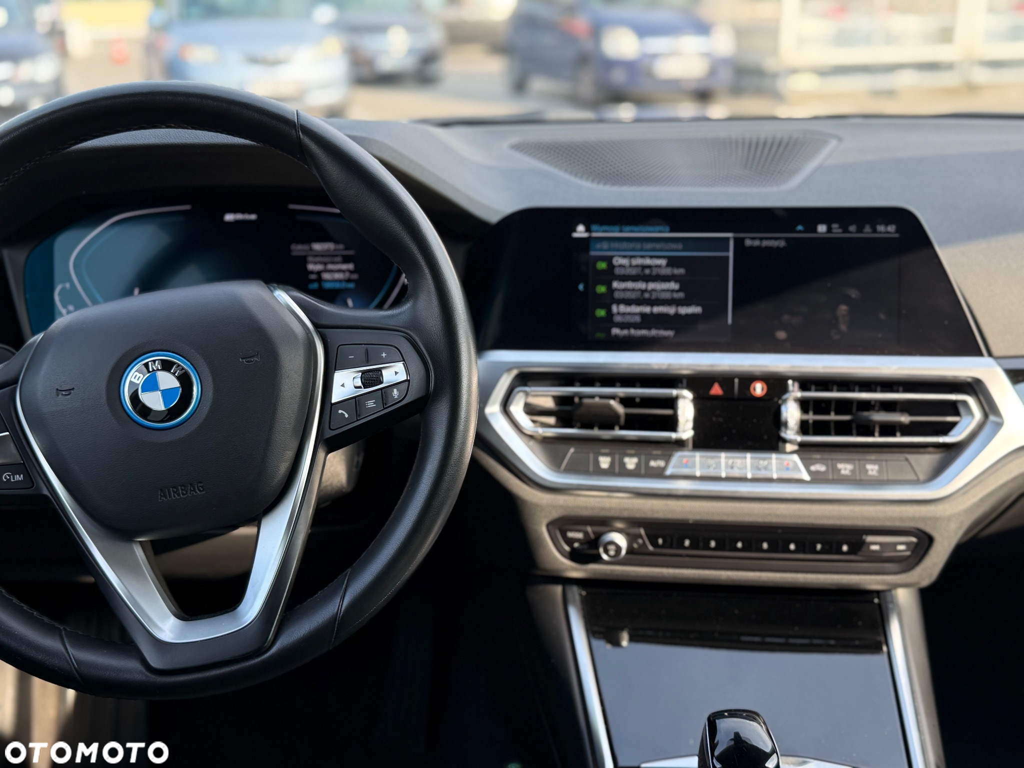 BMW Seria 3 330e PHEV sport - 31