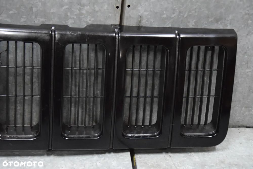 JEEP GRAND CHEROKEE ZJ GRILL ATRAPA - 4