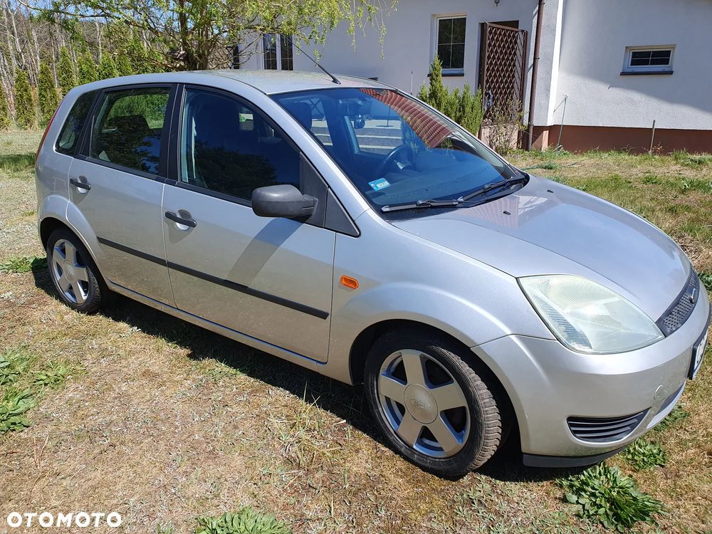 Ford Fiesta 1.3 - 4