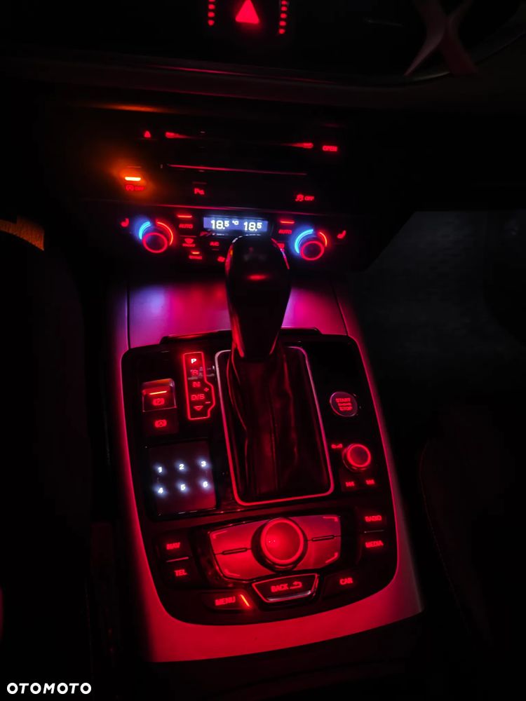 Audi A6 Avant 2.0 TDI Ultra S tronic - 26