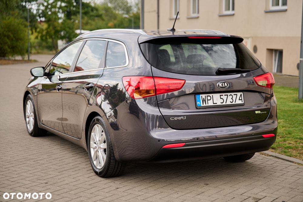 Kia Ceed 1.6 CRDi Business Line - 12