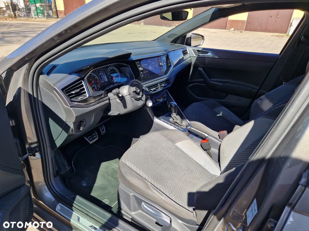 Volkswagen Polo 1.5 TSI Highline DSG - 9