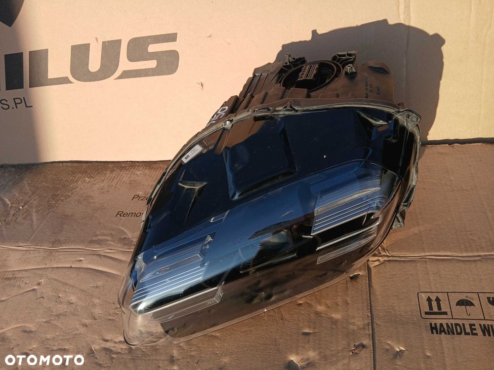 EU Reflektor lampa Przód Przednia Porsche Taycan 9J1 - 3