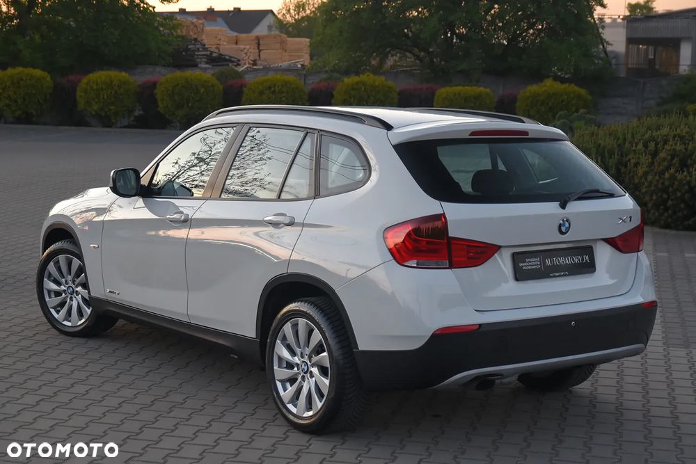 BMW X1 sDrive18i - 16