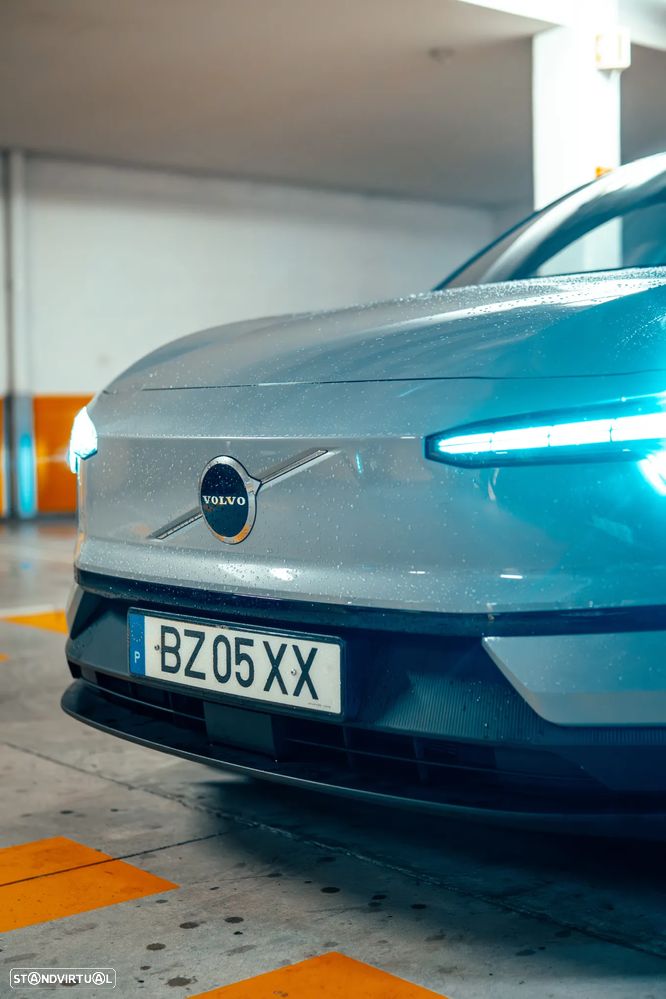 Volvo EX30 69 kWh Single Motor Extended Range Core - 10