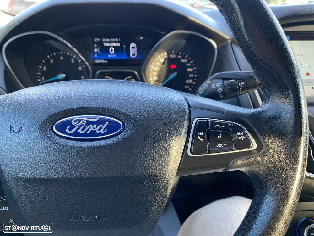 Ford Focus SW 1.0 EcoBoost Active - 24