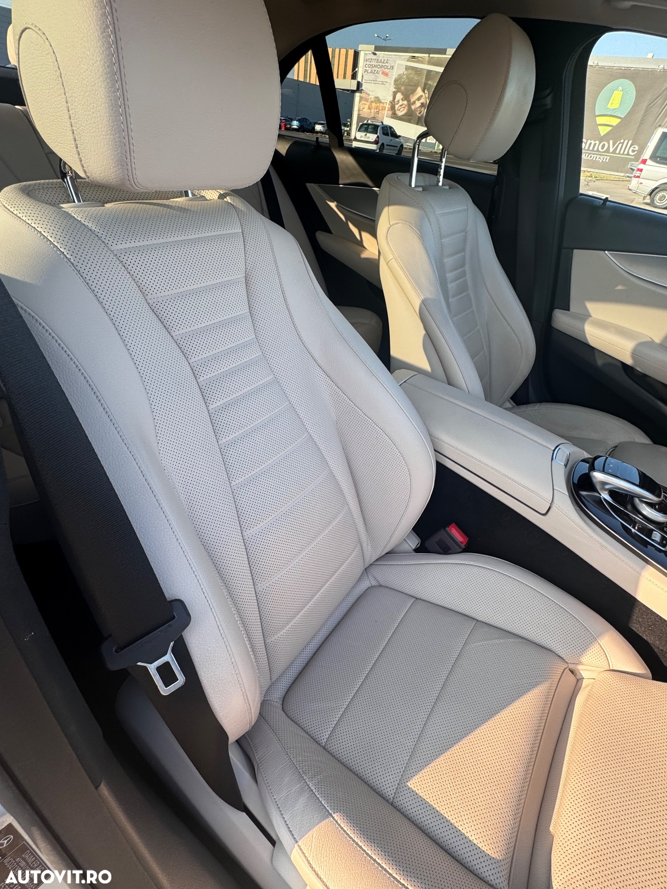 Mercedes-Benz E 220 d 4Matic 9G-TRONIC - 27