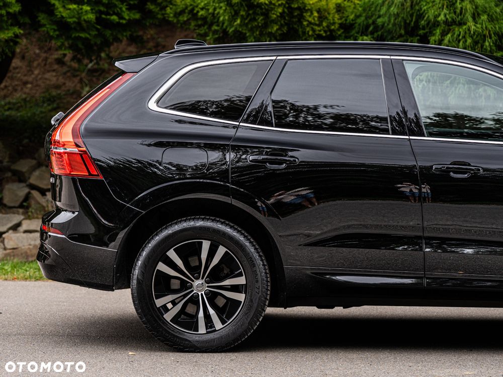 Volvo XC 60 B4 D AWD Geartronic Momentum Pro - 8
