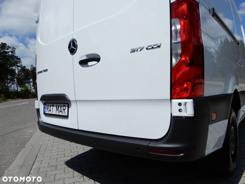 Mercedes-Benz Sprinter 317 CDI 170 Km L2H2 Furgon Blaszak Rozstaw Osi 3665 mm Serwis ASO Stan Jak Nowy UNIKAT - 12