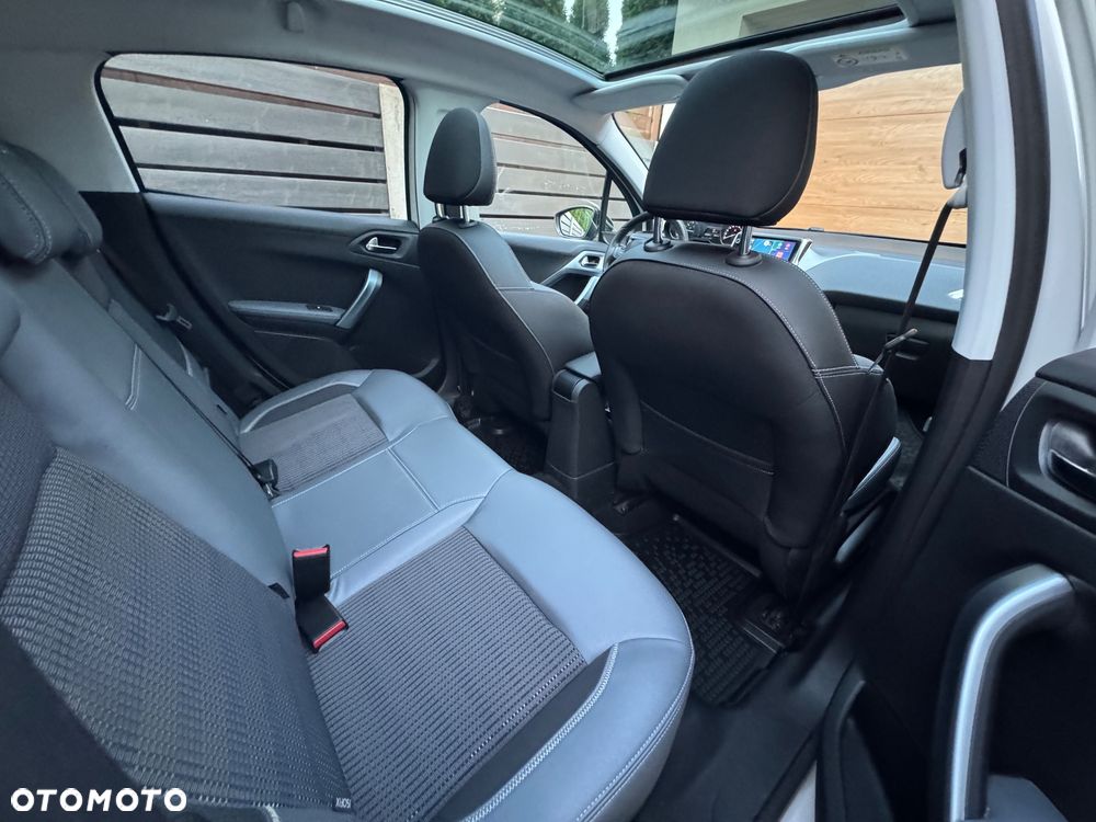 Peugeot 208 1.2 PureTech Allure S&S - 23