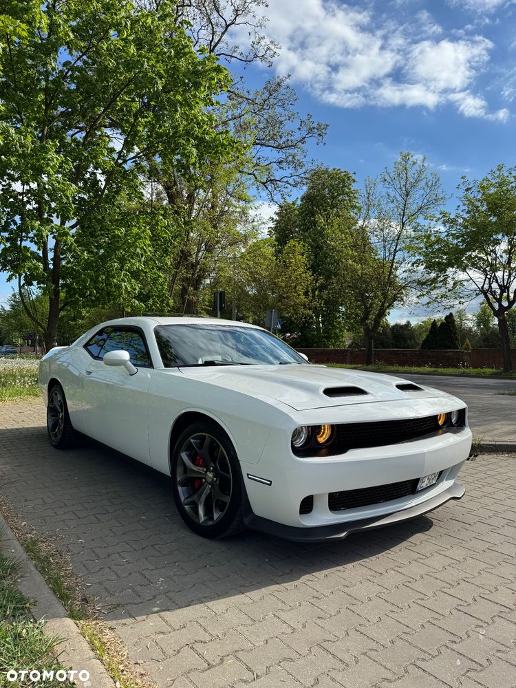 Dodge Challenger - 6