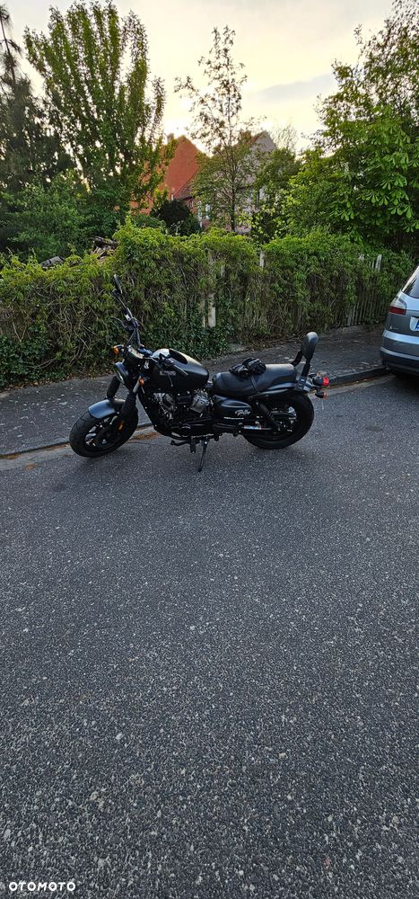 Hyosung GV - 1