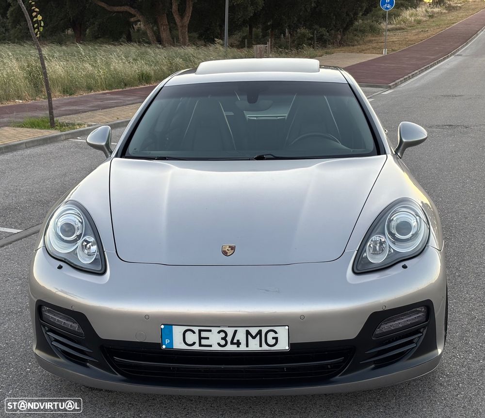 Porsche Panamera 3.0 V6 - 12
