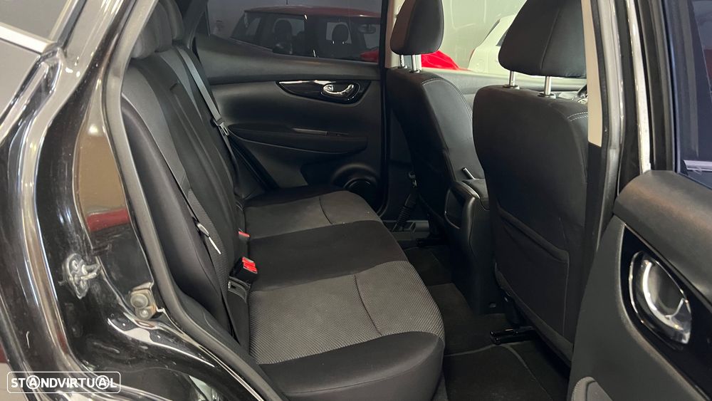 Nissan Qashqai 1.5 dCi Acenta Connect - 16