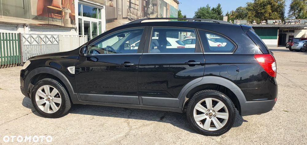 Chevrolet Captiva 2.4 LS 5os - 7