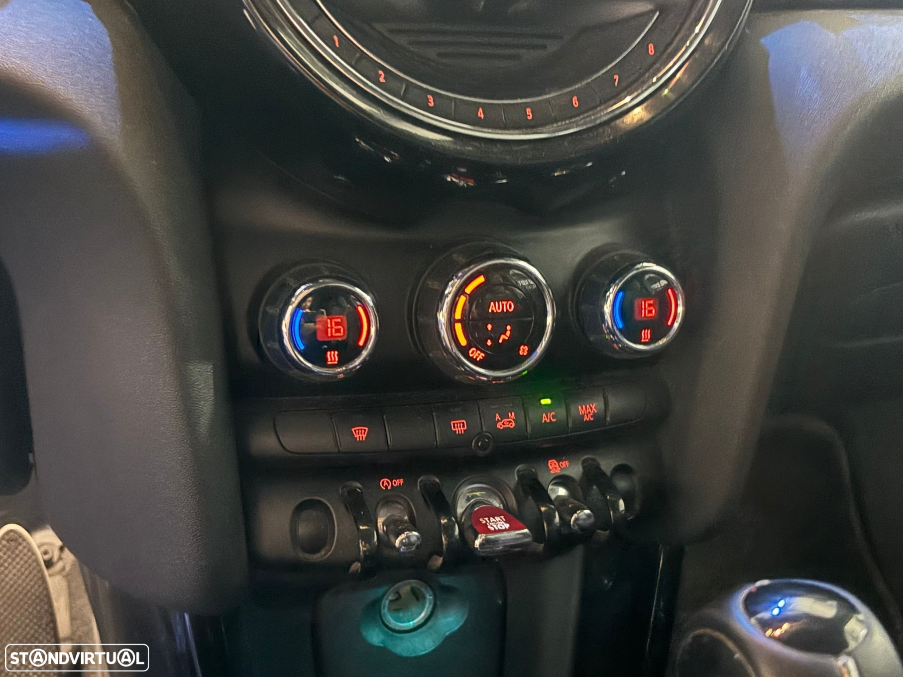MINI 3 Portas One D - 7