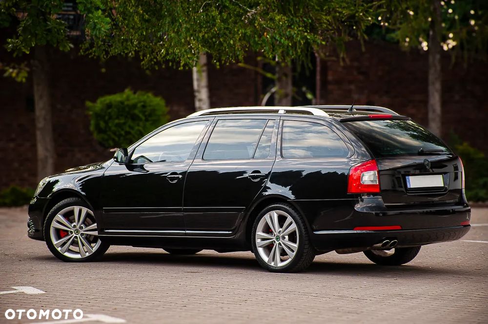 Skoda Octavia 2.0 TDI CR DPF DSG RS - 11
