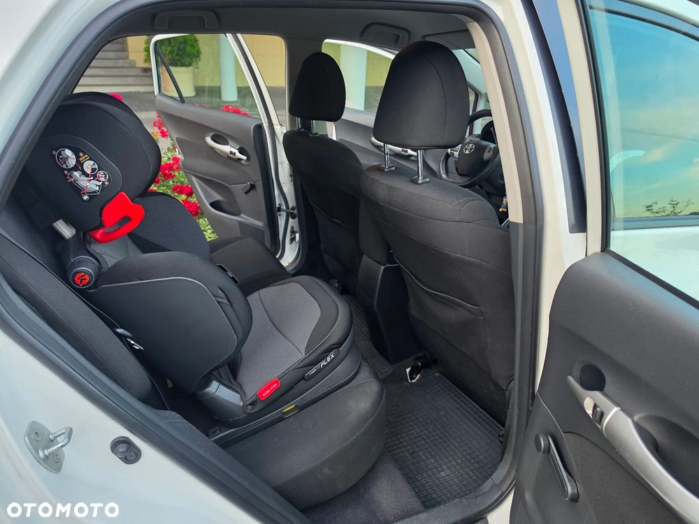 Toyota Auris 1.4 D-4D Life - 10