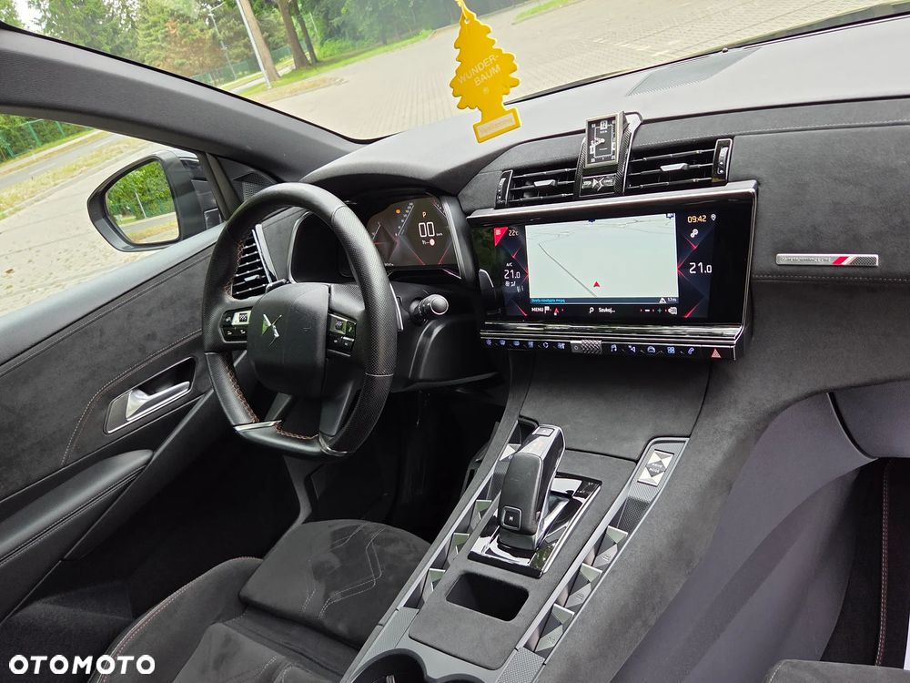 DS Automobiles DS 7 Crossback 1.6 PureTech GPF Performance Line + - 6