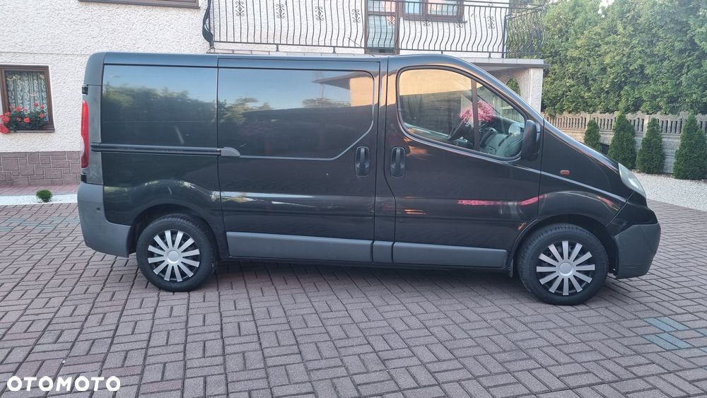 Opel Vivaro - 2