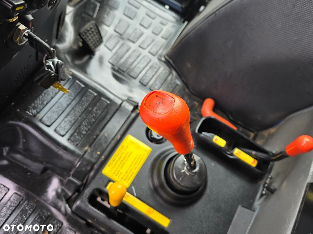 Solis 26 4WD / oryginalna kabina / JAK NOWY - 17