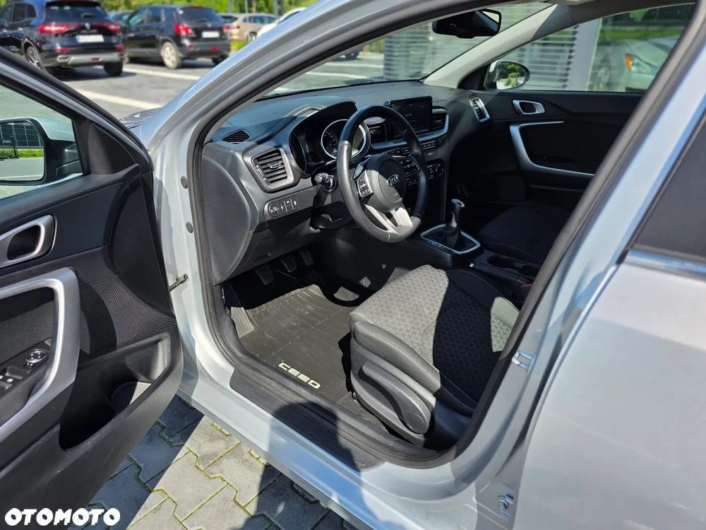 Kia Ceed 1.6 CRDi SCR L - 20