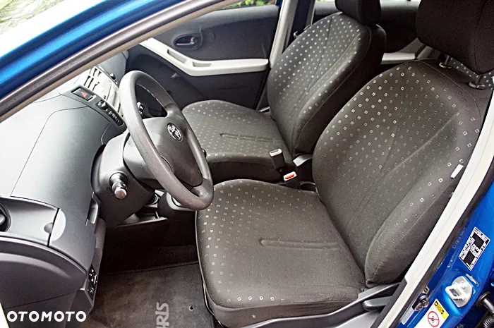 Toyota Yaris 1.0 Active - 15