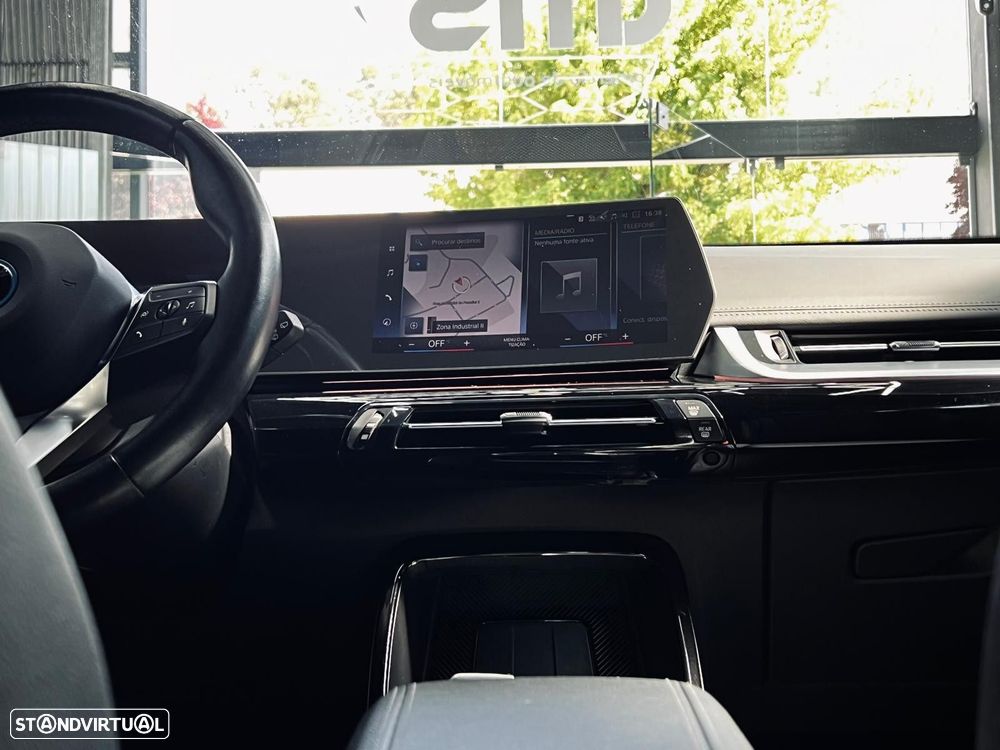 BMW iX1 xDrive30 - 25