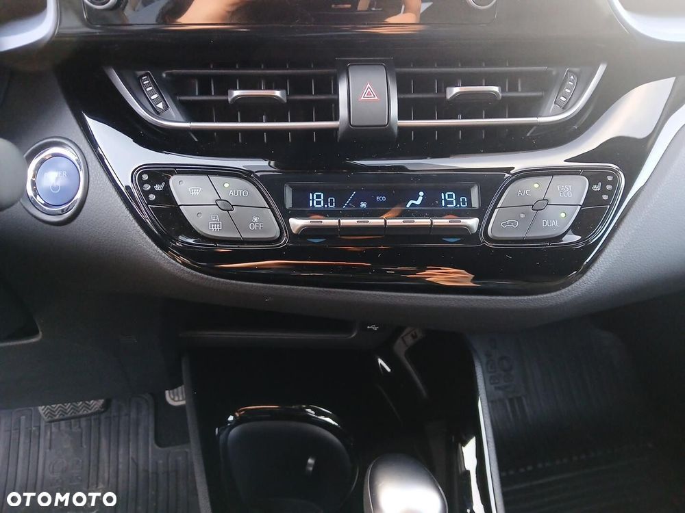 Toyota C-HR 2.0 Hybrid Style - 31