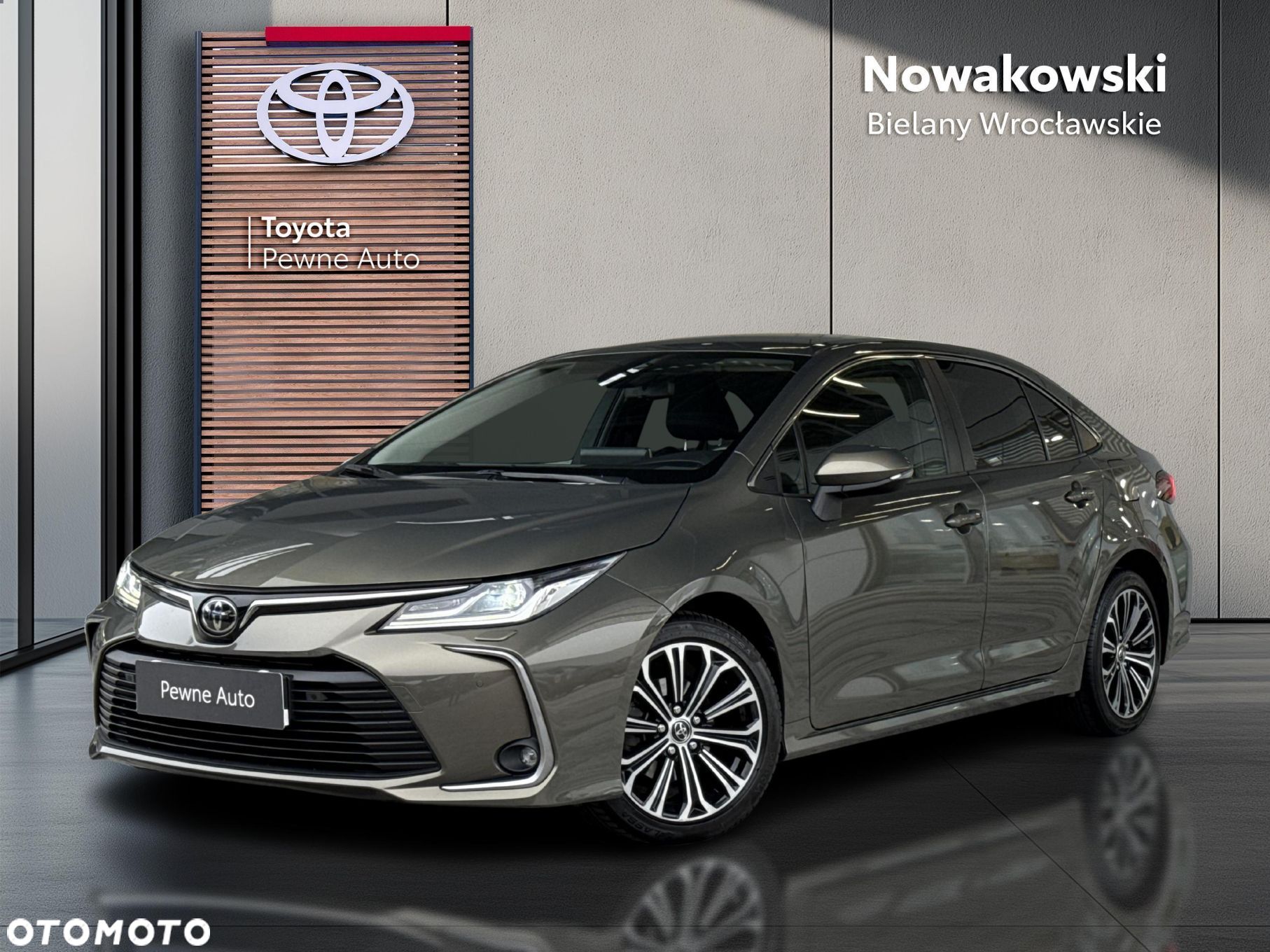 Toyota Corolla - 1