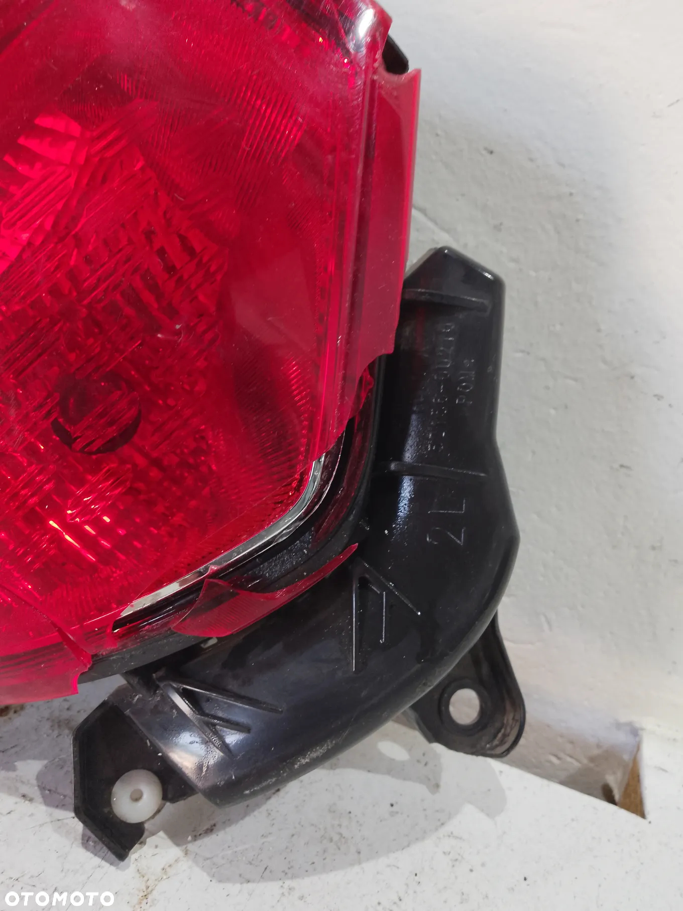 Toyota Yaris III Lift 2017–2020 – Lampa Tylna Lewa LED - 2