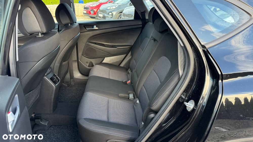 Hyundai Tucson 1.6 GDI BlueDrive Design 2WD - 30