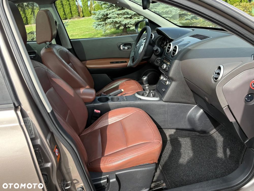 Nissan Qashqai 2.0 Tekna Premium - 9