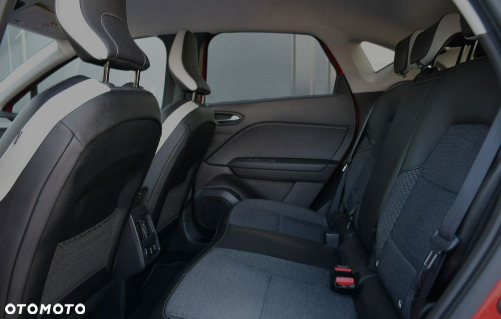 Renault Captur TCe Mild Hybrid 140 GPF TECHNO - 21