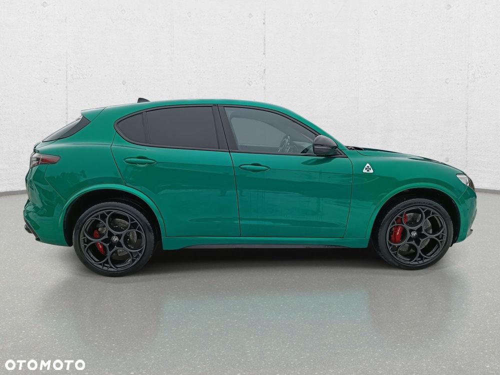 Alfa Romeo Stelvio 2.9 V6 Bi-Turbo Quadrifoglio Q4 - 4
