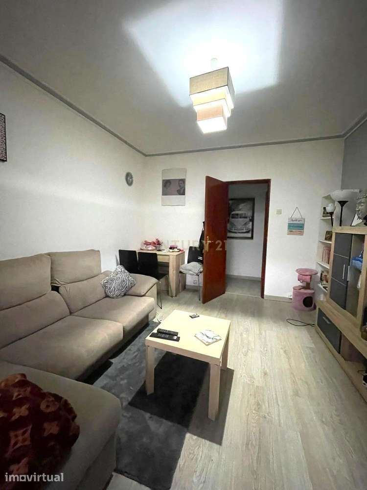 Encantador Apartamento T1 + 1 em Queluz com vista Panorâmica 180 - Grande imagem: 3/23
