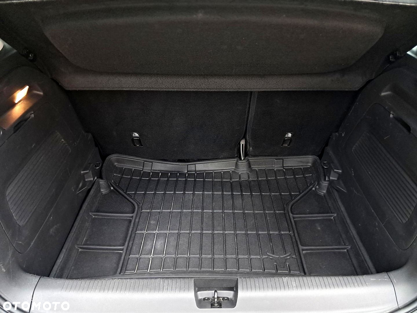 Opel Crossland - 12