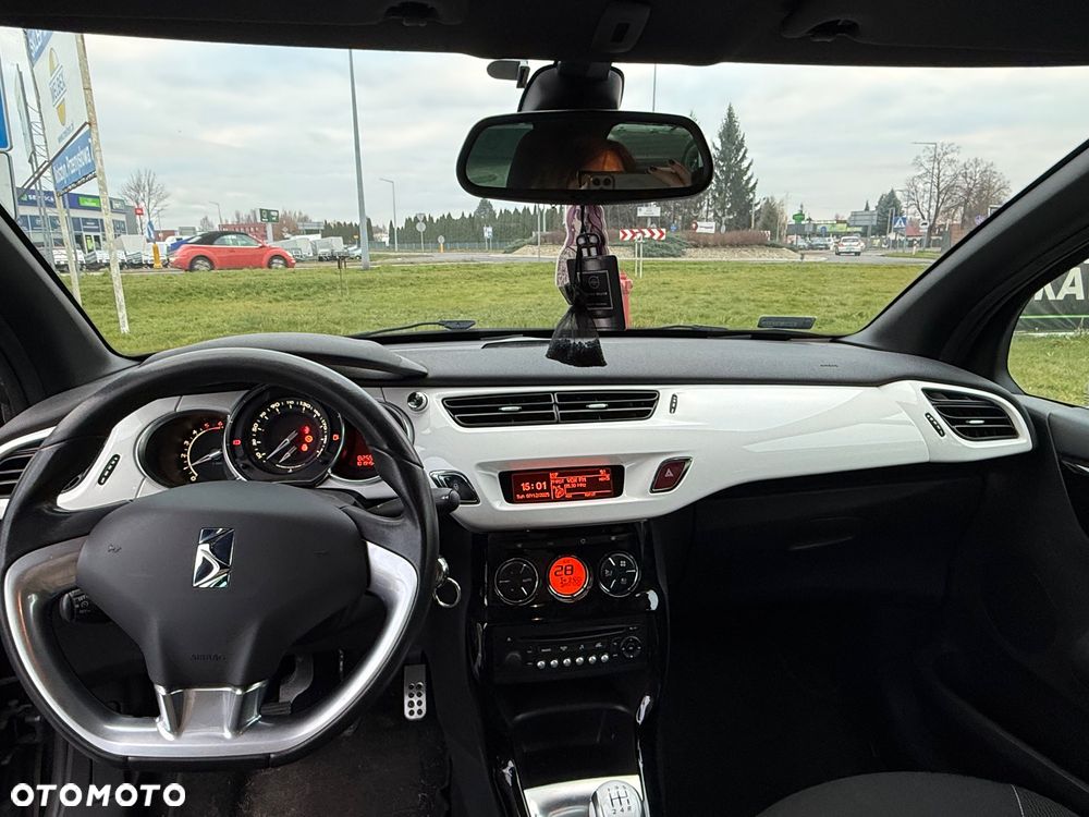 Citroën DS3 1.6 e-HDi SoChic - 8