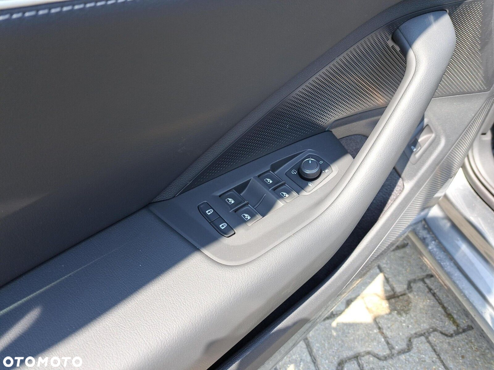 Volkswagen Passat 1.5 TSI EVO Elegance DSG - 27