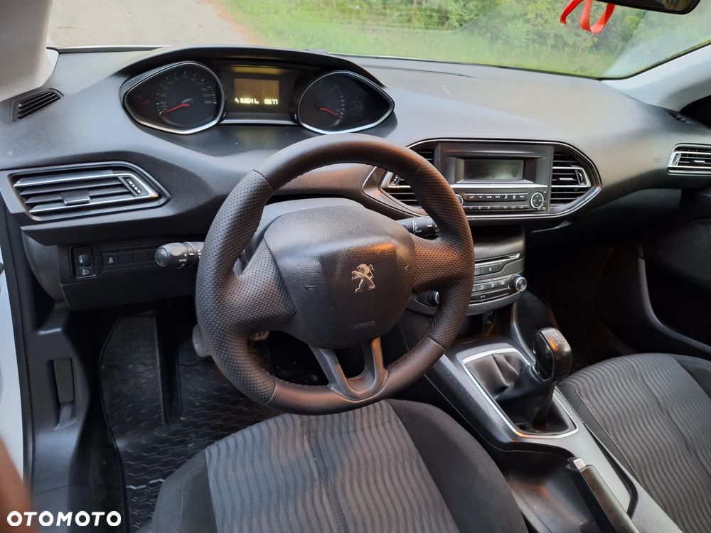 Peugeot 308 - 11