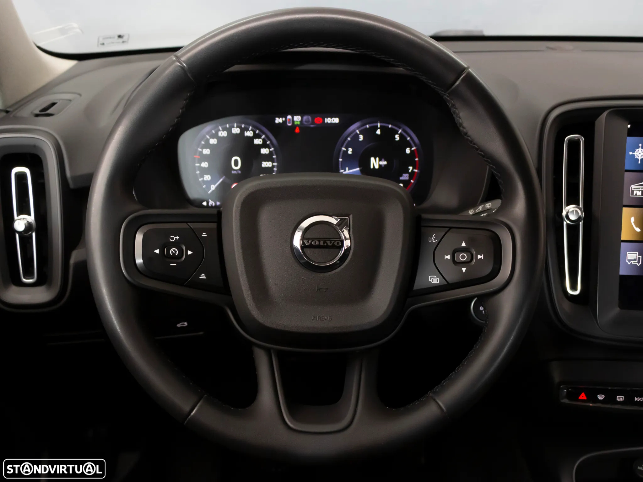 Volvo XC 40 1.5 T2 Momentum Core - 22