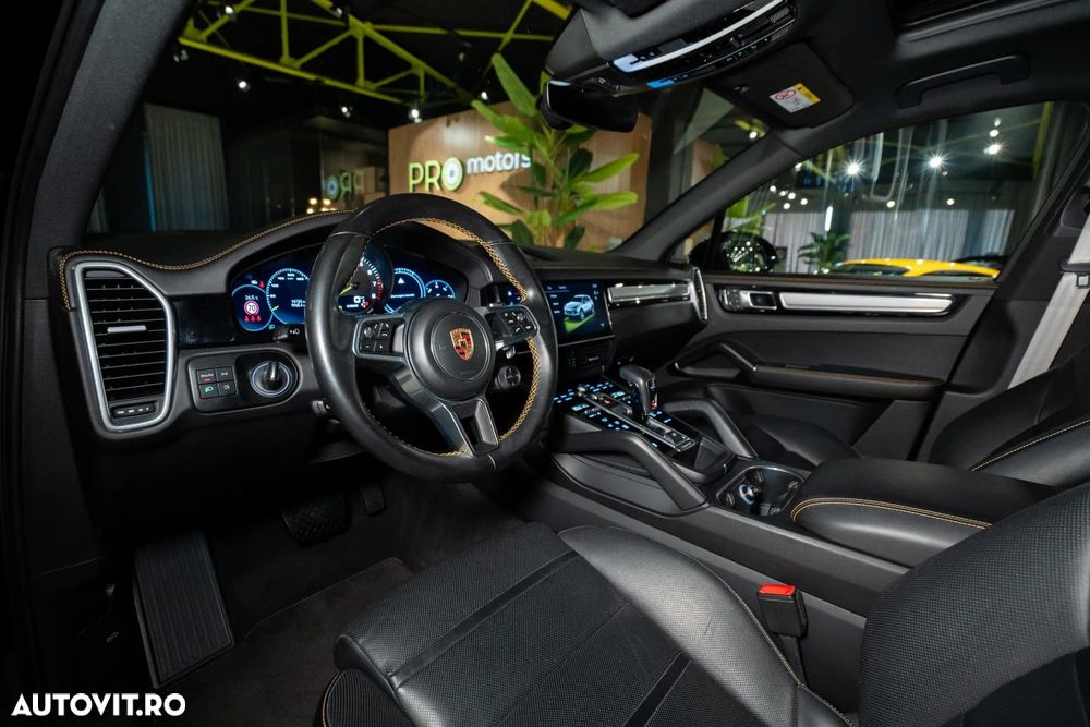 Porsche Cayenne - 23