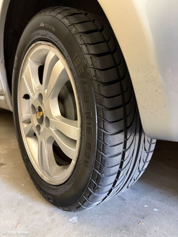 Chevrolet Aveo 1.2 LS - 4