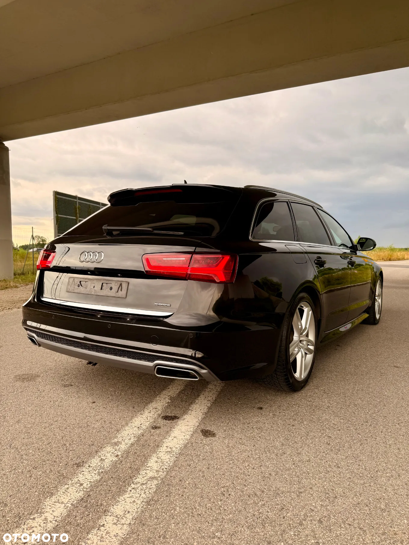 Audi A6 Avant 2.0 TDI quattro S tronic - 11