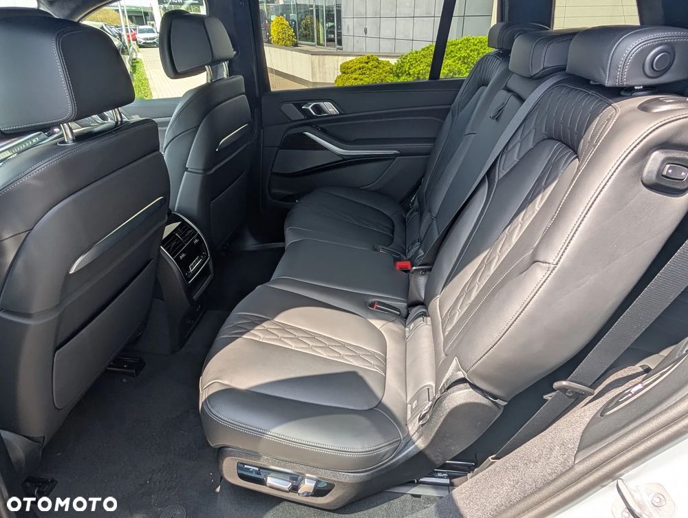 BMW X7 - 19
