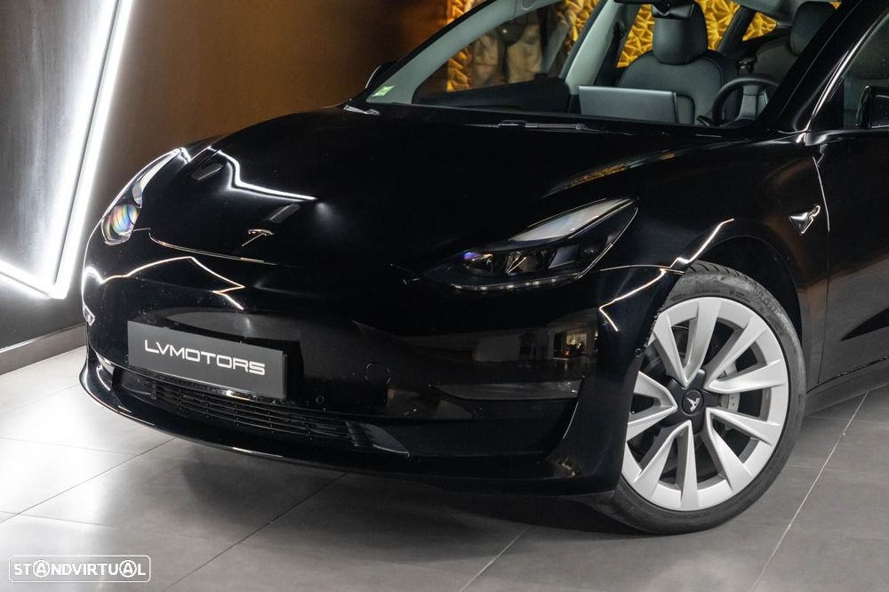 Tesla Model 3 - 9