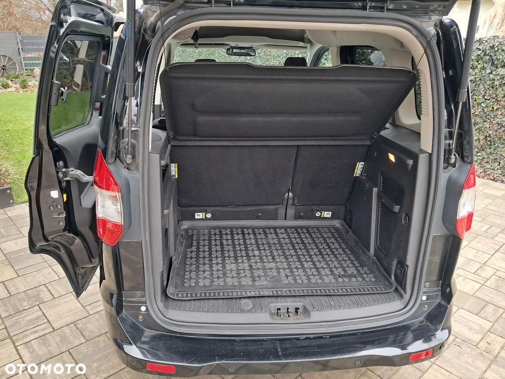 Ford Tourneo Courier - 8