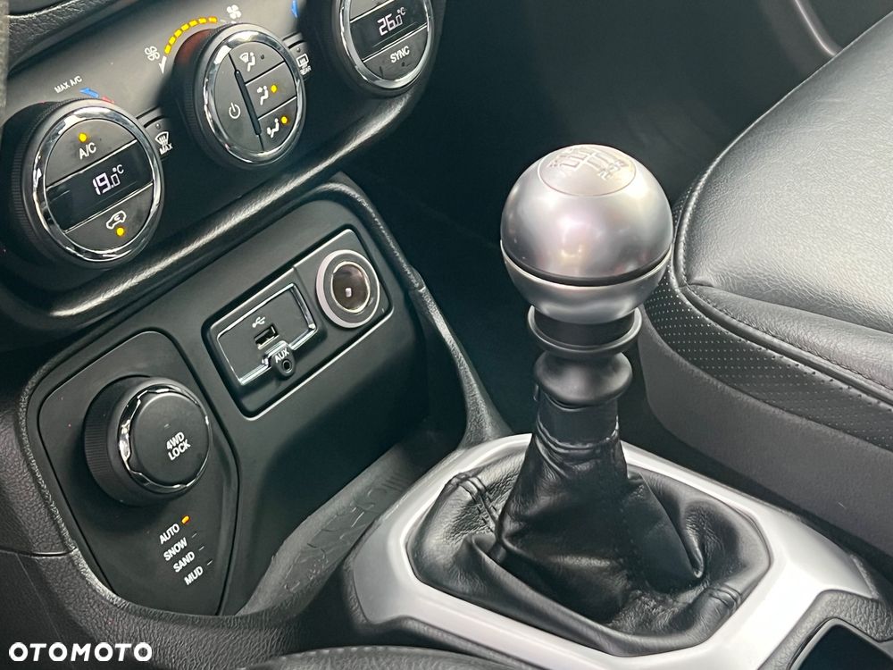 Jeep Renegade 2.0 MultiJet Active Drive Limited - 38